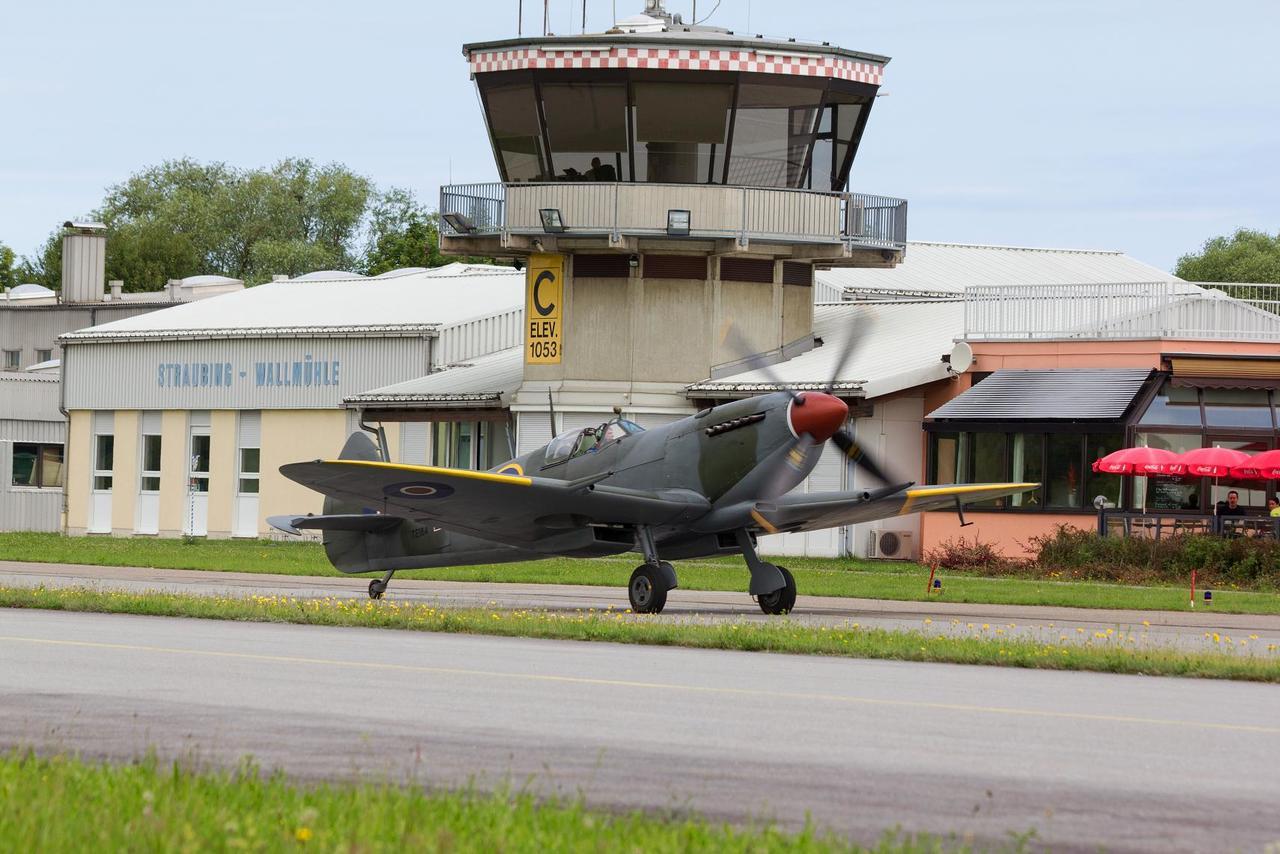 Hotel Flugplatzrestaurant Wallmühle Atting Exterior foto